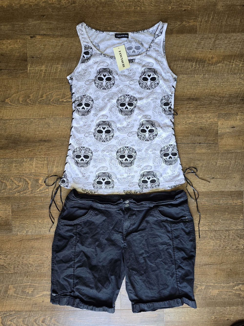 NWT Fancyqube Skull Lace Up Tank XL & Ricki's Black Shorts Size 16 Set